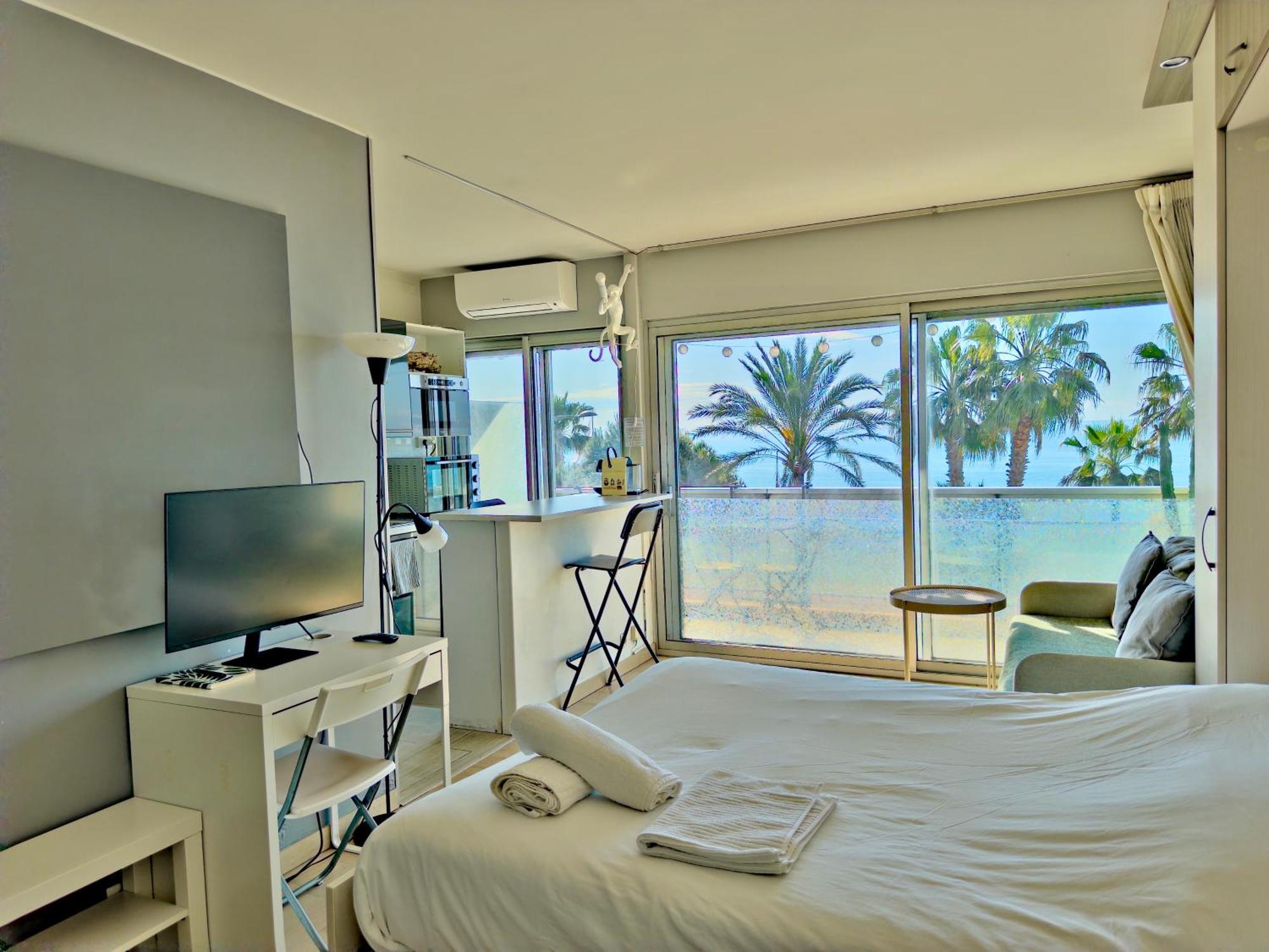 Panoramic Sea View Studio 24H Checkin Кань-сюр-Мер Екстер'єр фото